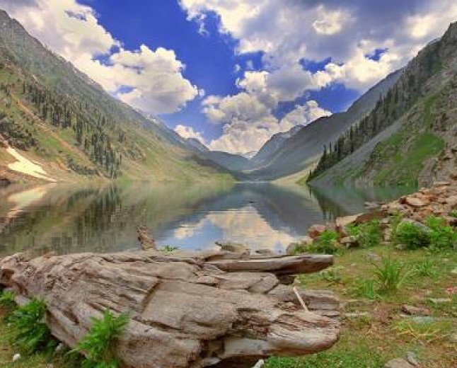 Kundol Lake